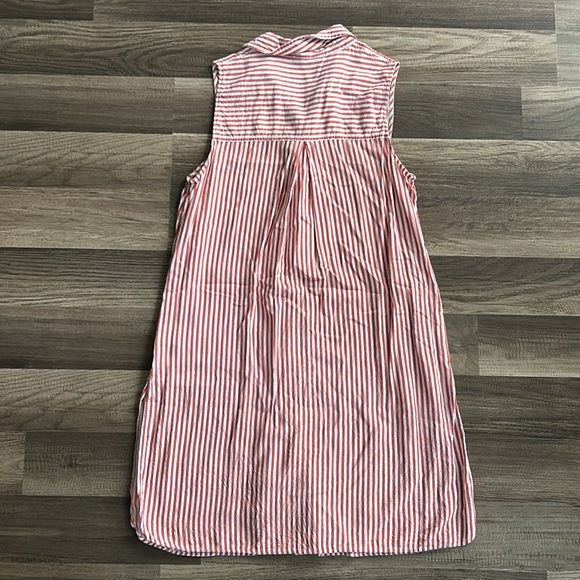 Red & White Striped Sleeveless Button Up Tunic - Picture 2 of 4
